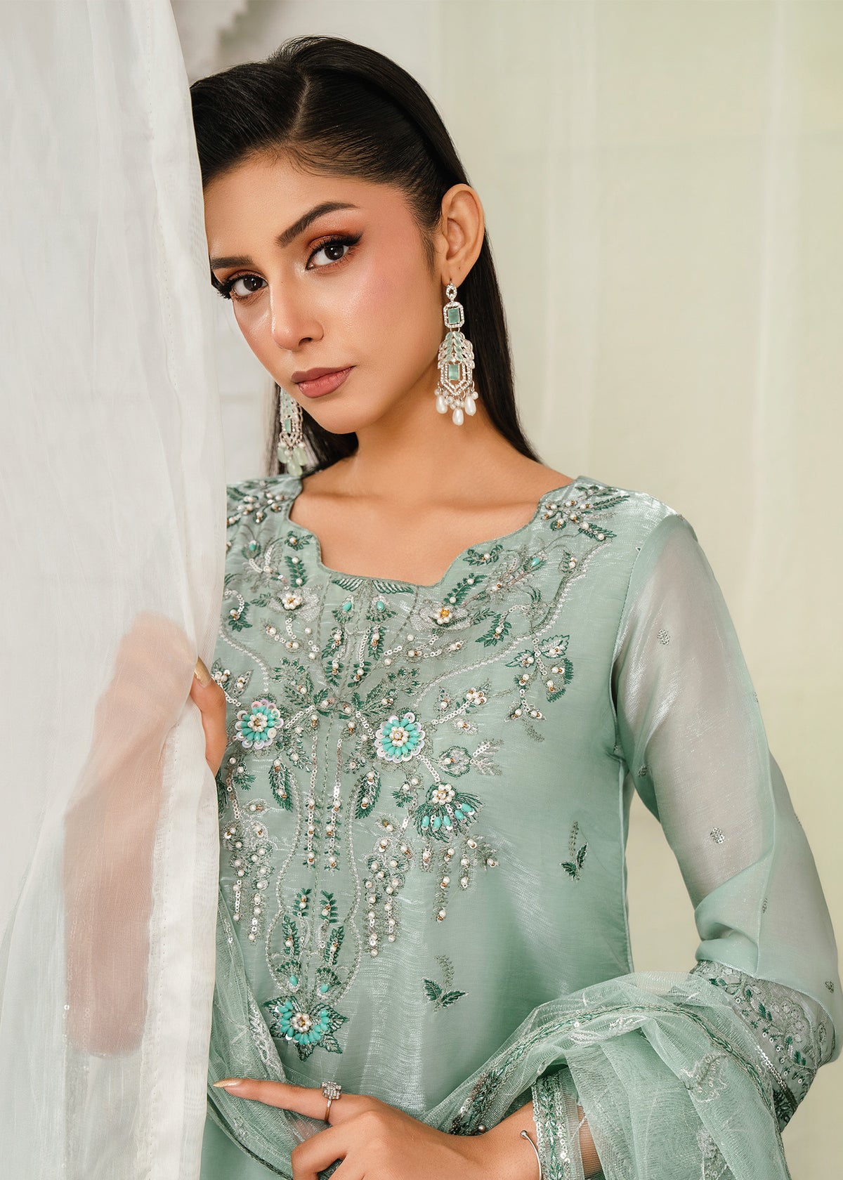 Aira (Ice Blue)