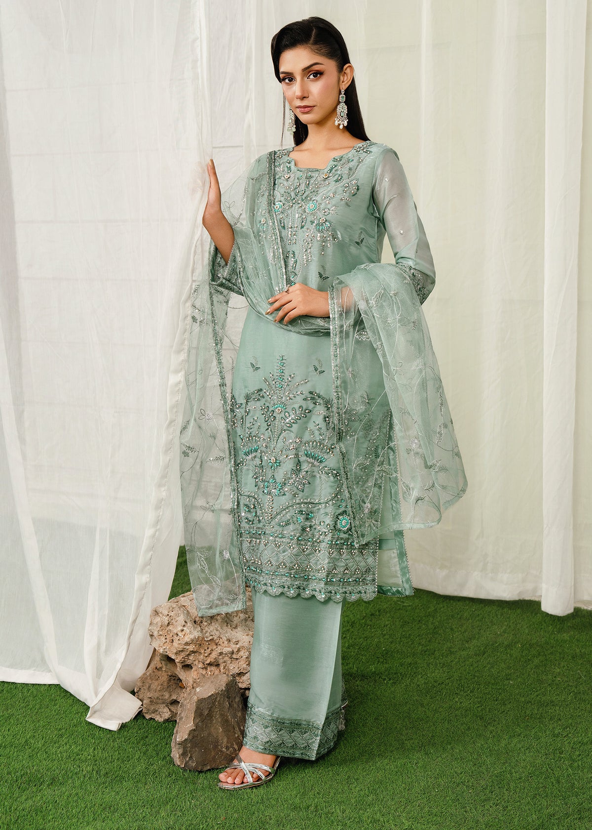 Aira (Ice Blue)