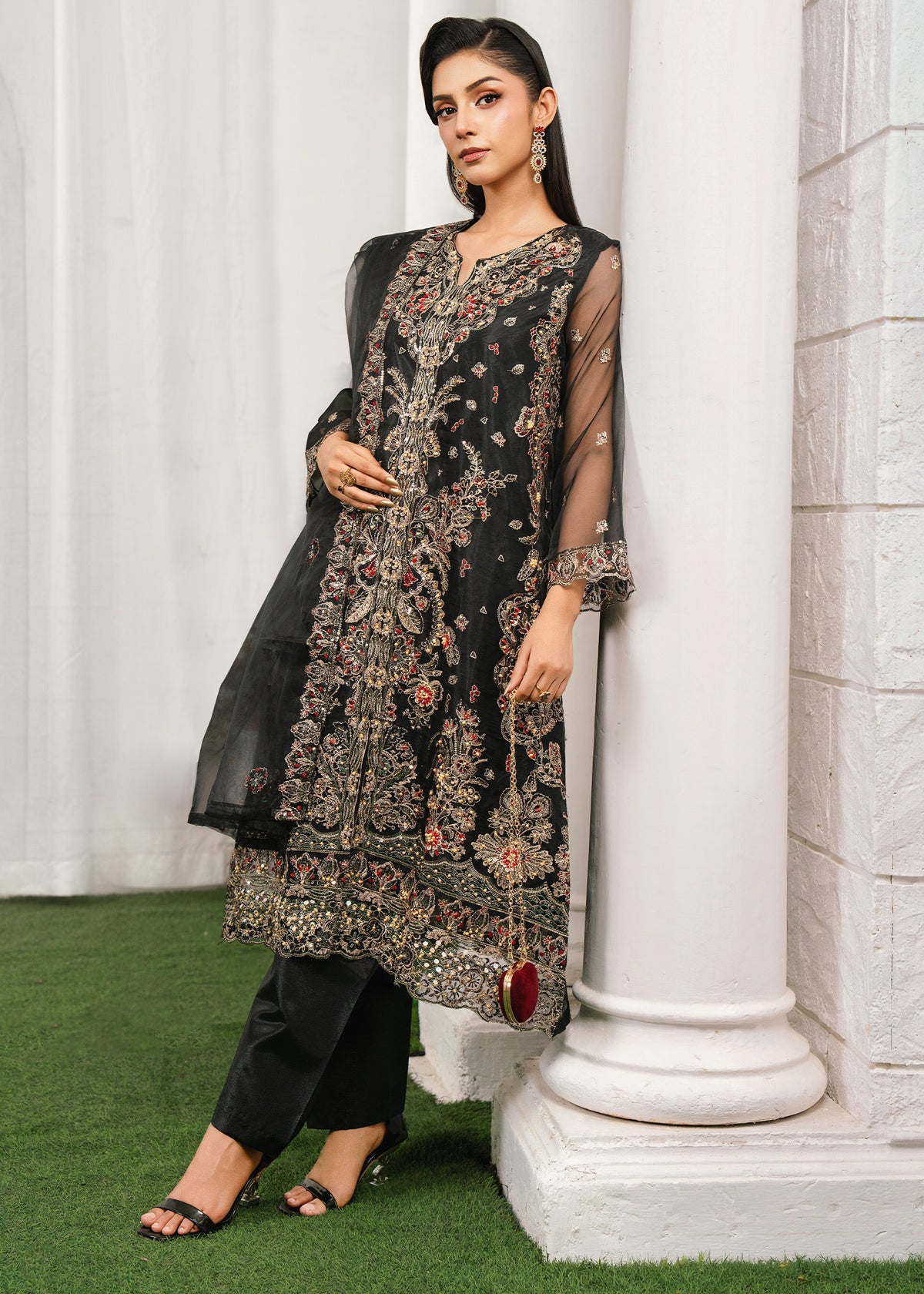 Elan (Black)