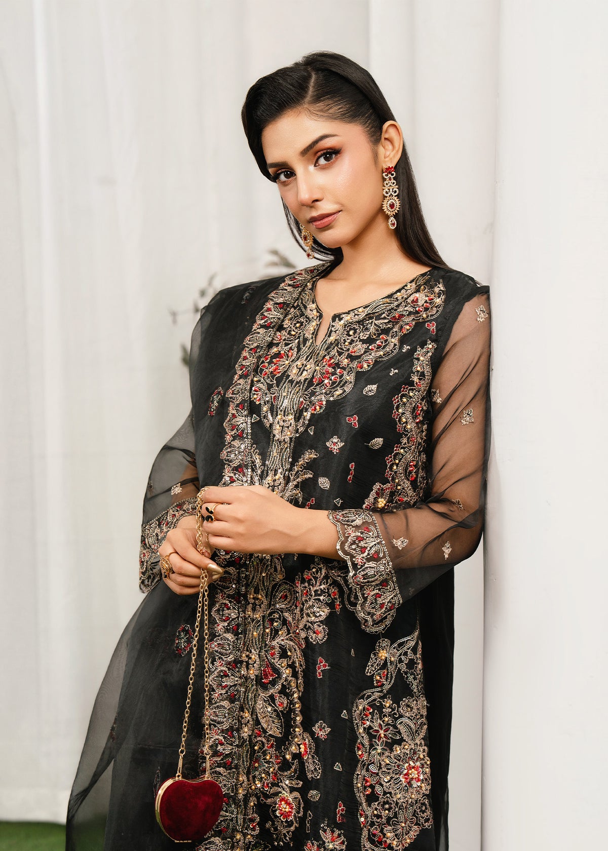 Elan (Black)